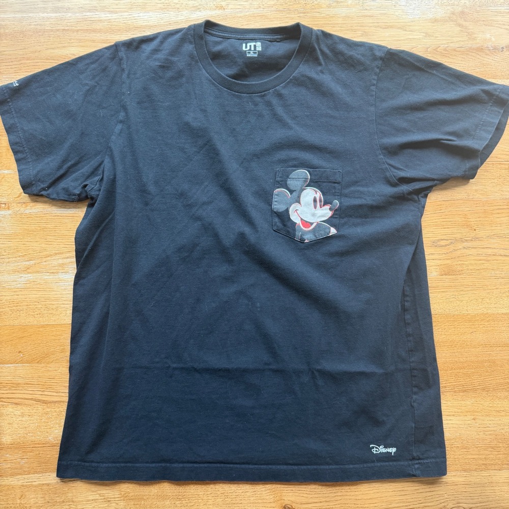 Uniqlo UT Disney Mickey Mouse Pocket T-Shirt Black Mens XL Short Sleeve Crewneck
